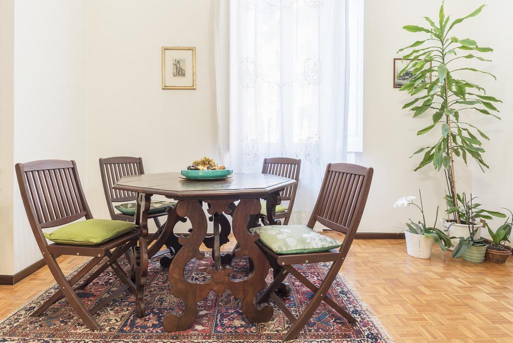 Flower'S Market Apartment - Charme Holidays Рим Екстер'єр фото