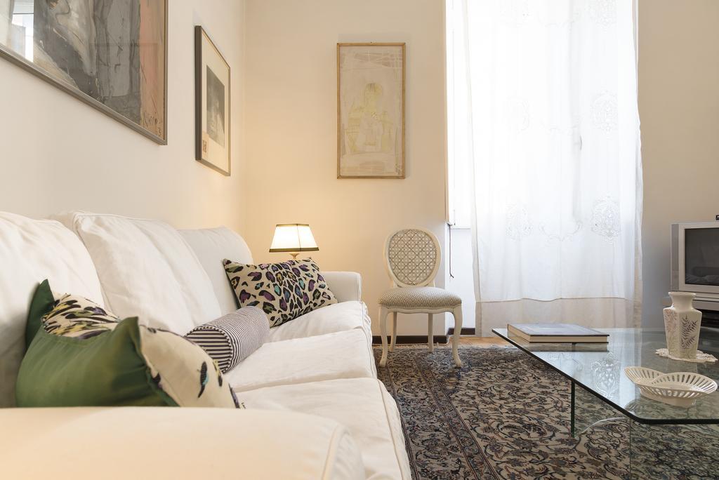 Flower'S Market Apartment - Charme Holidays Рим Екстер'єр фото