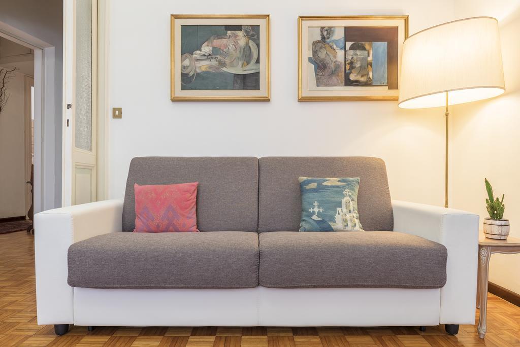 Flower'S Market Apartment - Charme Holidays Рим Екстер'єр фото