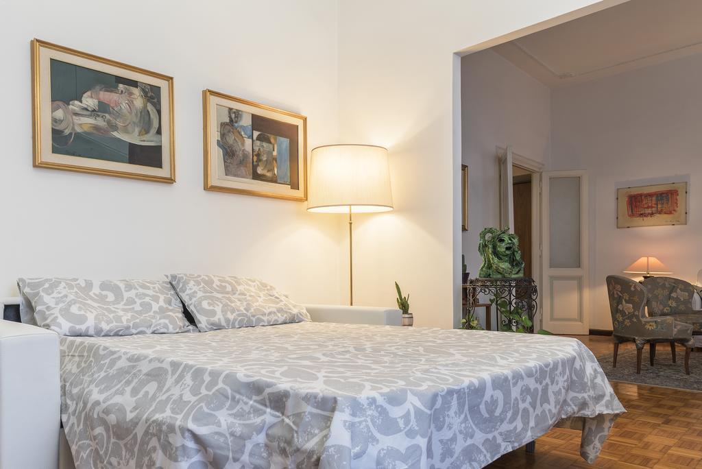 Flower'S Market Apartment - Charme Holidays Рим Екстер'єр фото