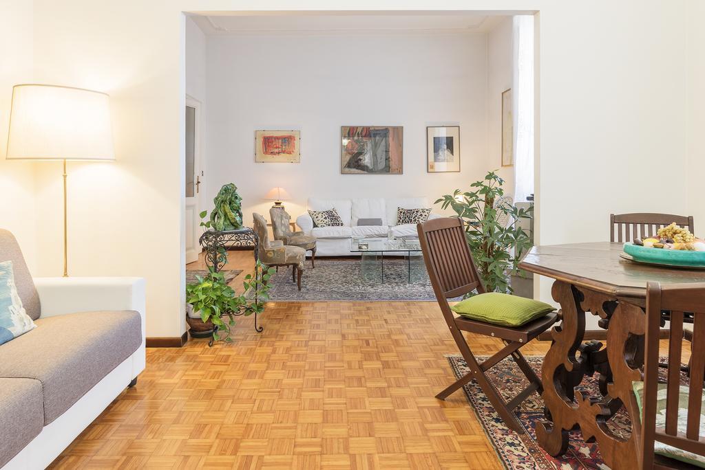 Flower'S Market Apartment - Charme Holidays Рим Екстер'єр фото